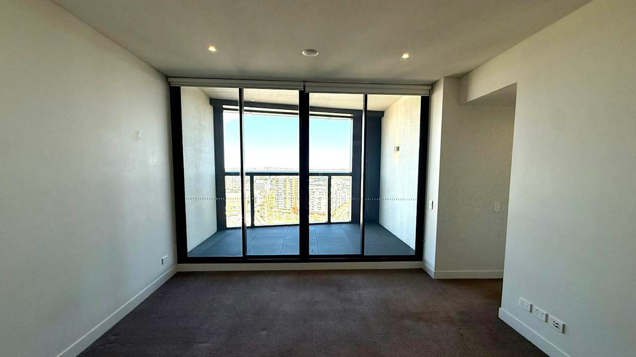 Whole property with 2 rooms for rent