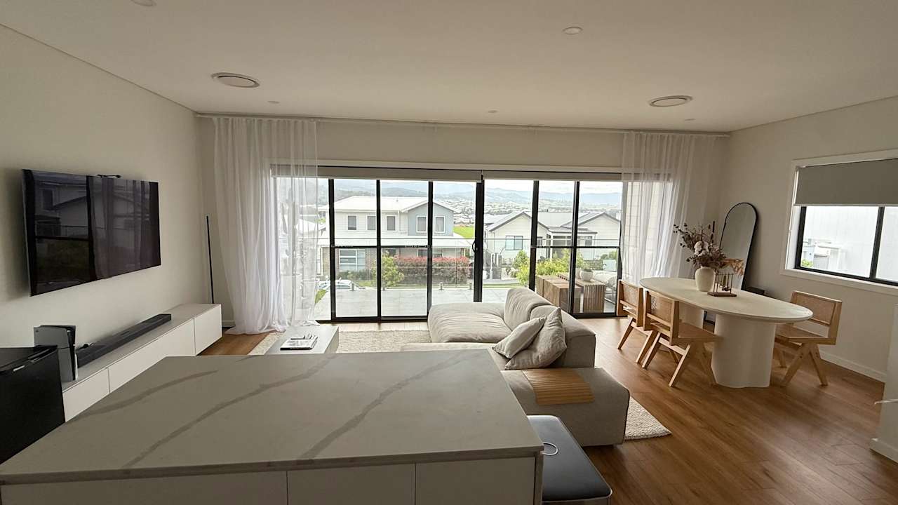 Unfurnished room in a share house