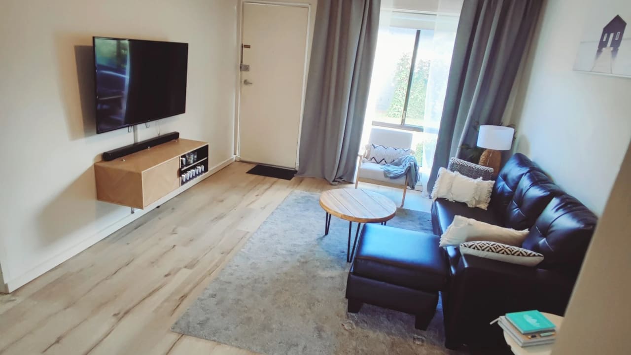 Furnished room in a flatshare