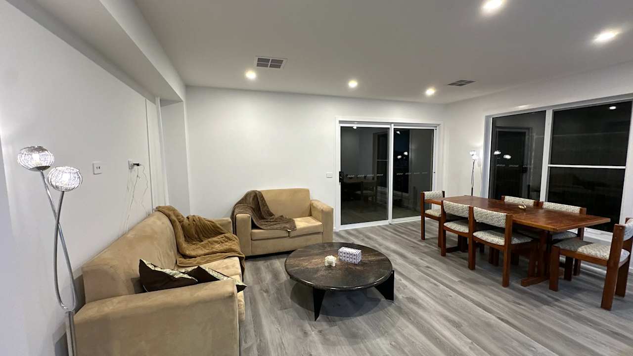 Room in a share house