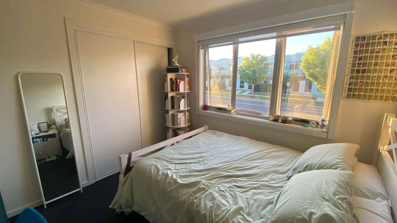 Unfurnished room in a share house