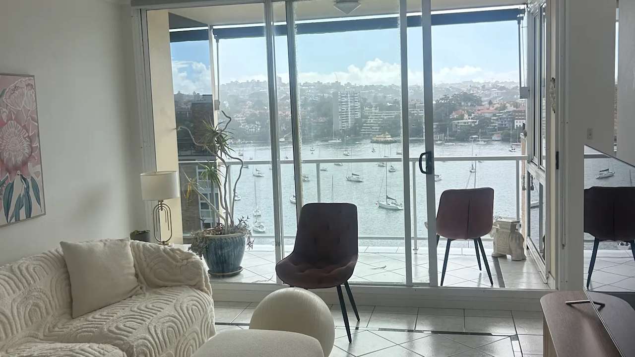 Furnished room in a flatshare