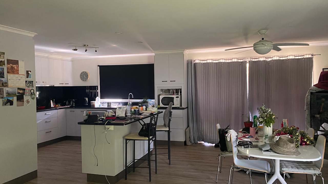 Room in a share house