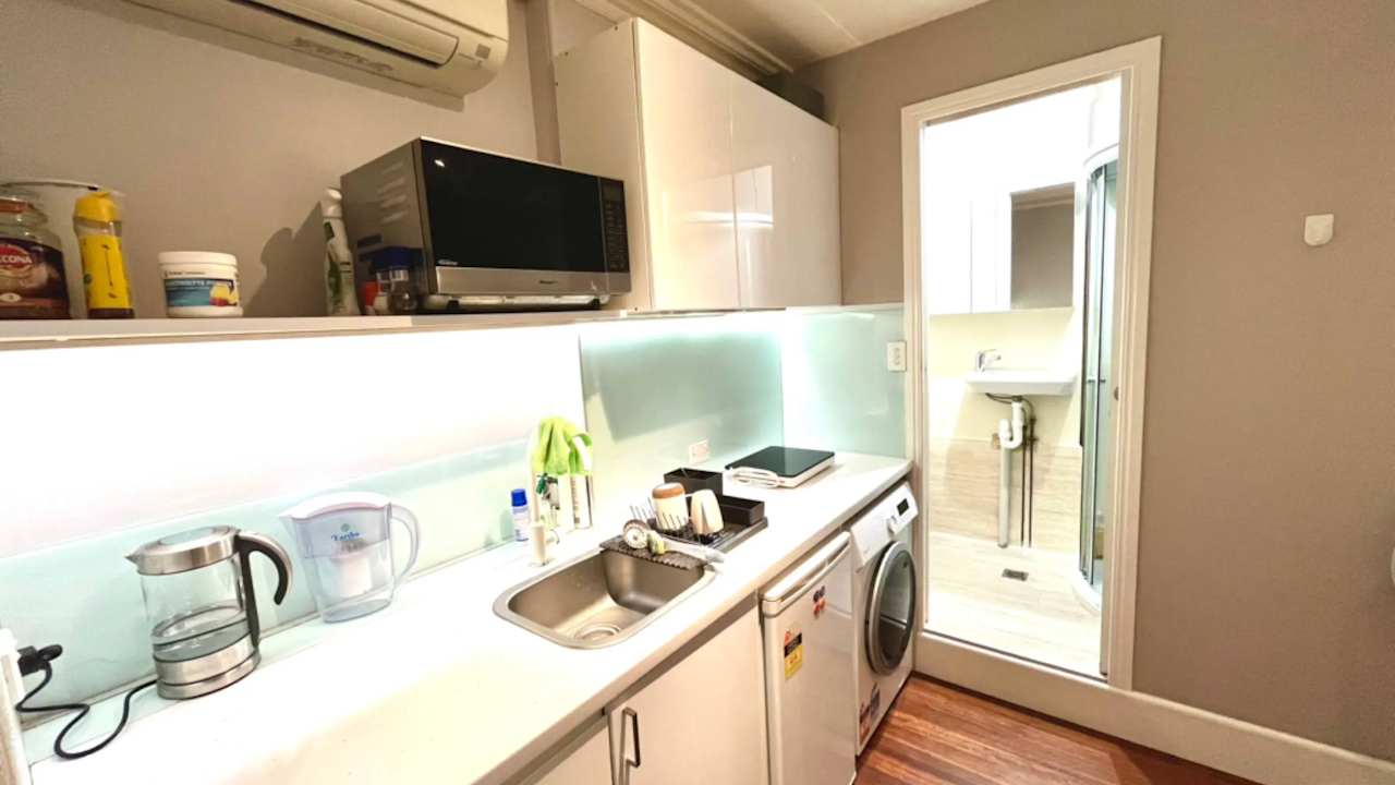 Furnished room studio flat for rent