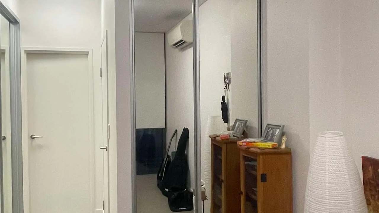 Furnished room with own bathroom