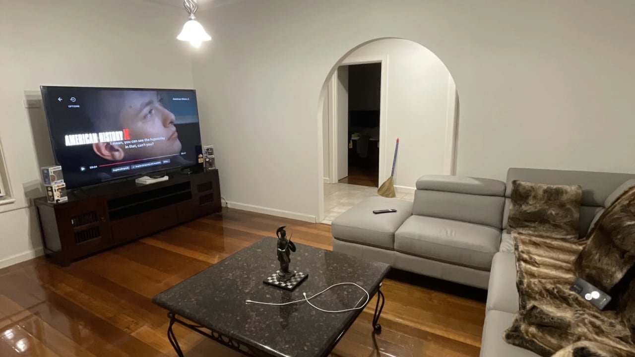 Room in a share house