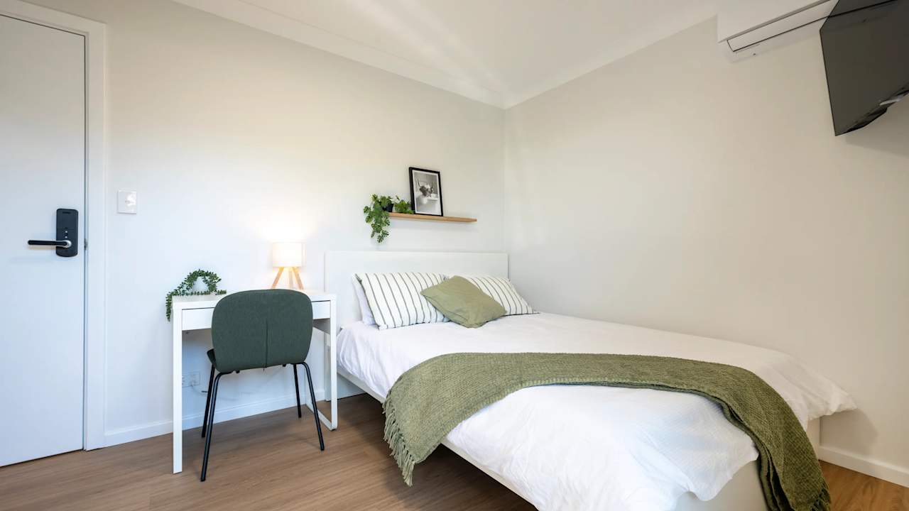 Furnished room with ensuite in a share house
