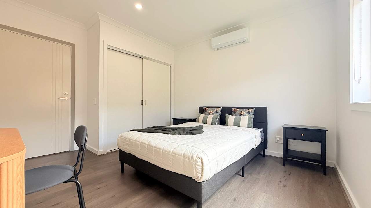 Furnished room with own bathroom