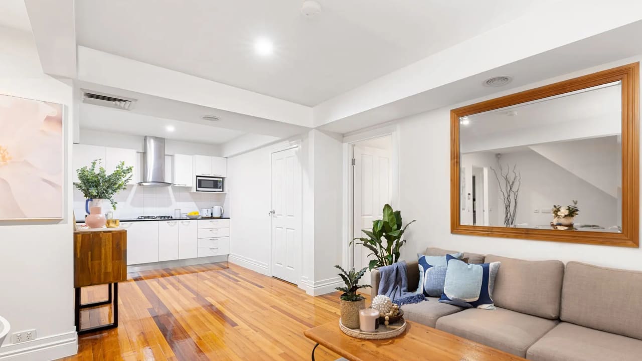 Furnished room in a share house