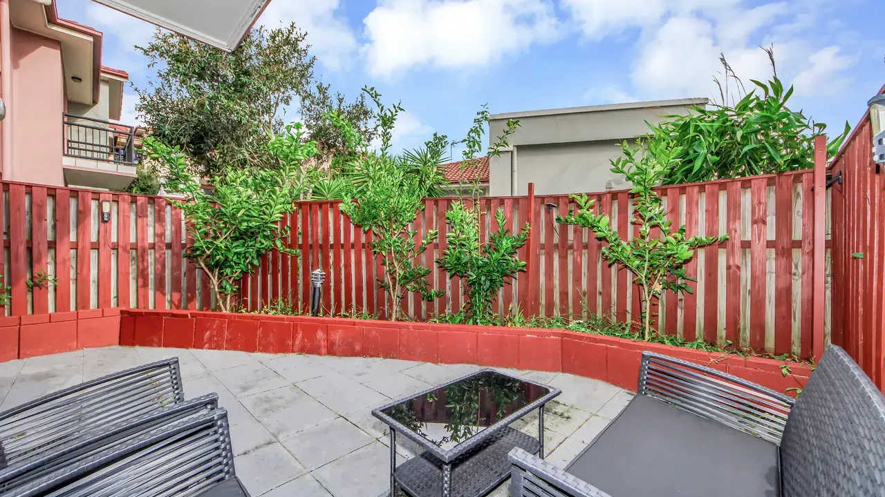 Unfurnished room in a share house