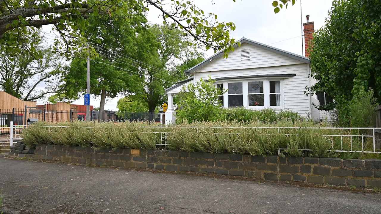 Room in a share house
