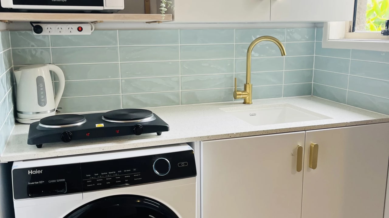 Furnished room studio flat for rent