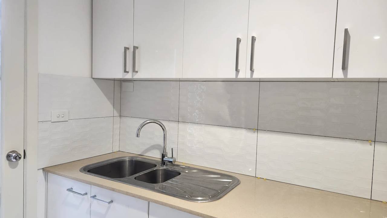 Furnished room granny flat for rent