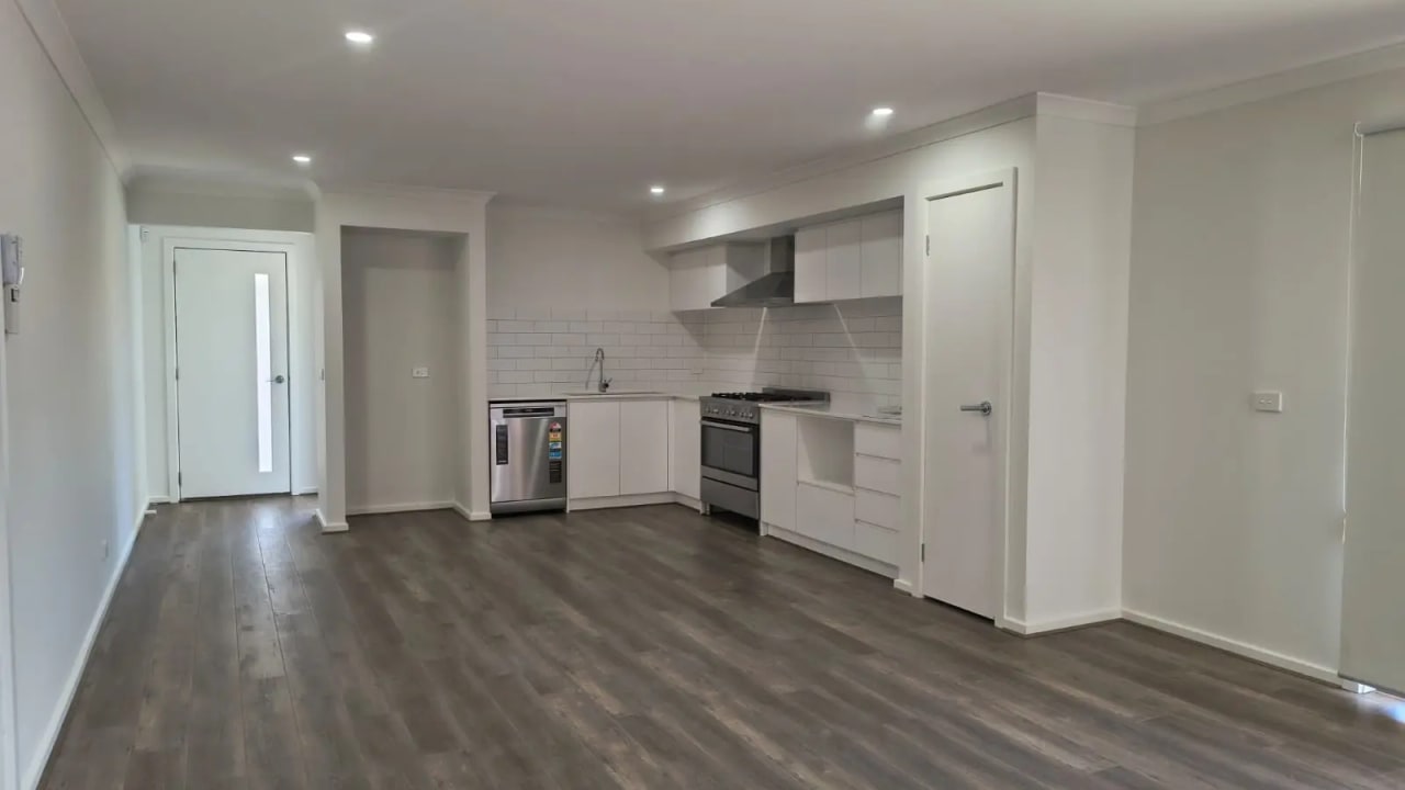 Whole property with 3 rooms for rent