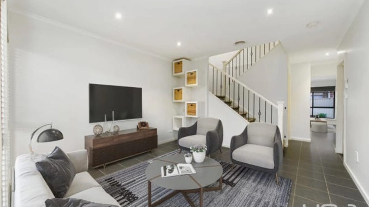 Furnished room with own bathroom