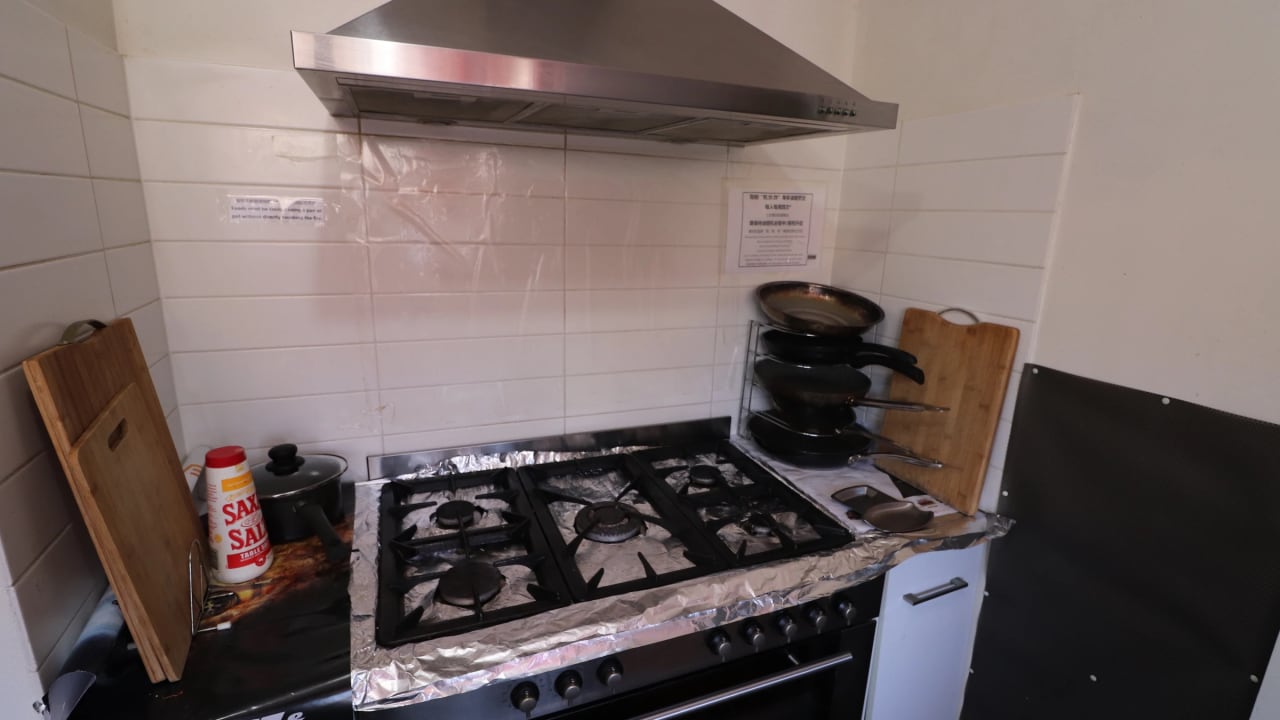 Furnished room in a share house