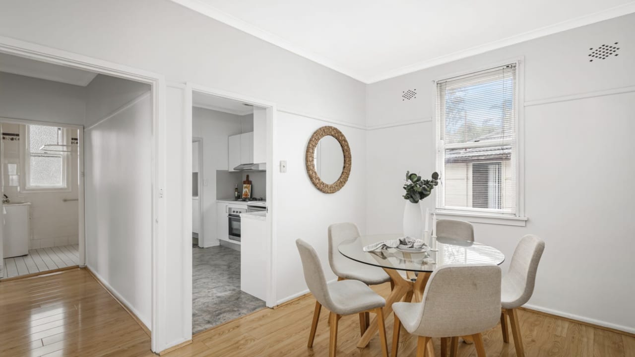 Furnished room in a share house