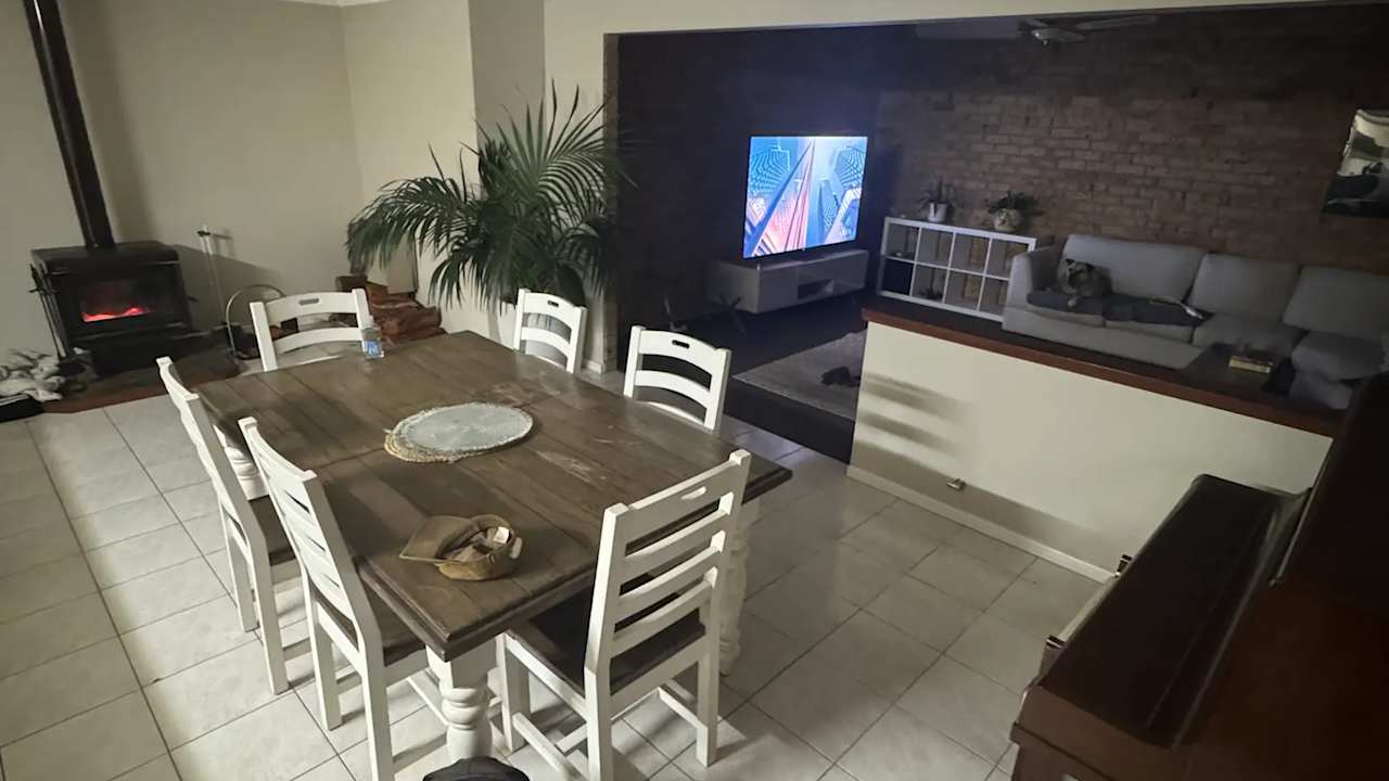 Room in a share house
