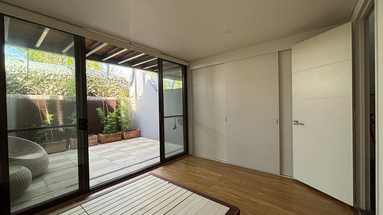 Room with ensuite in a share house