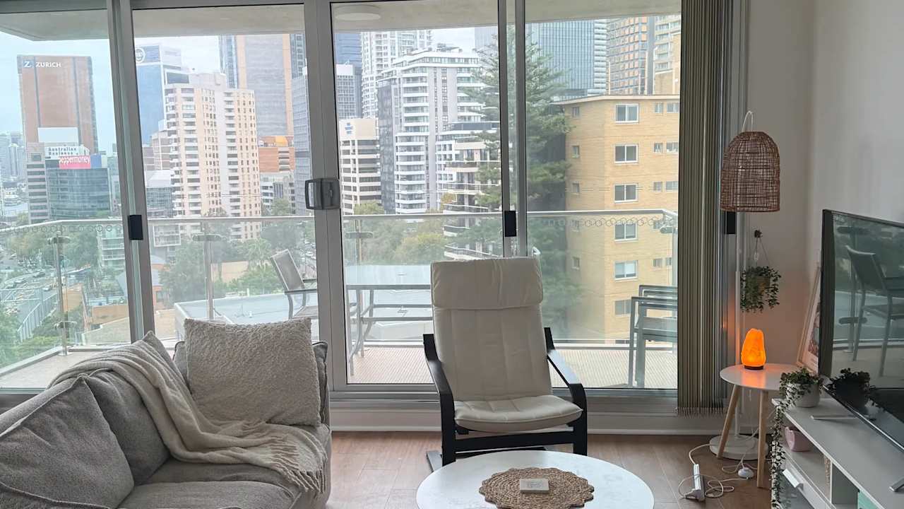 Unfurnished room in a flatshare