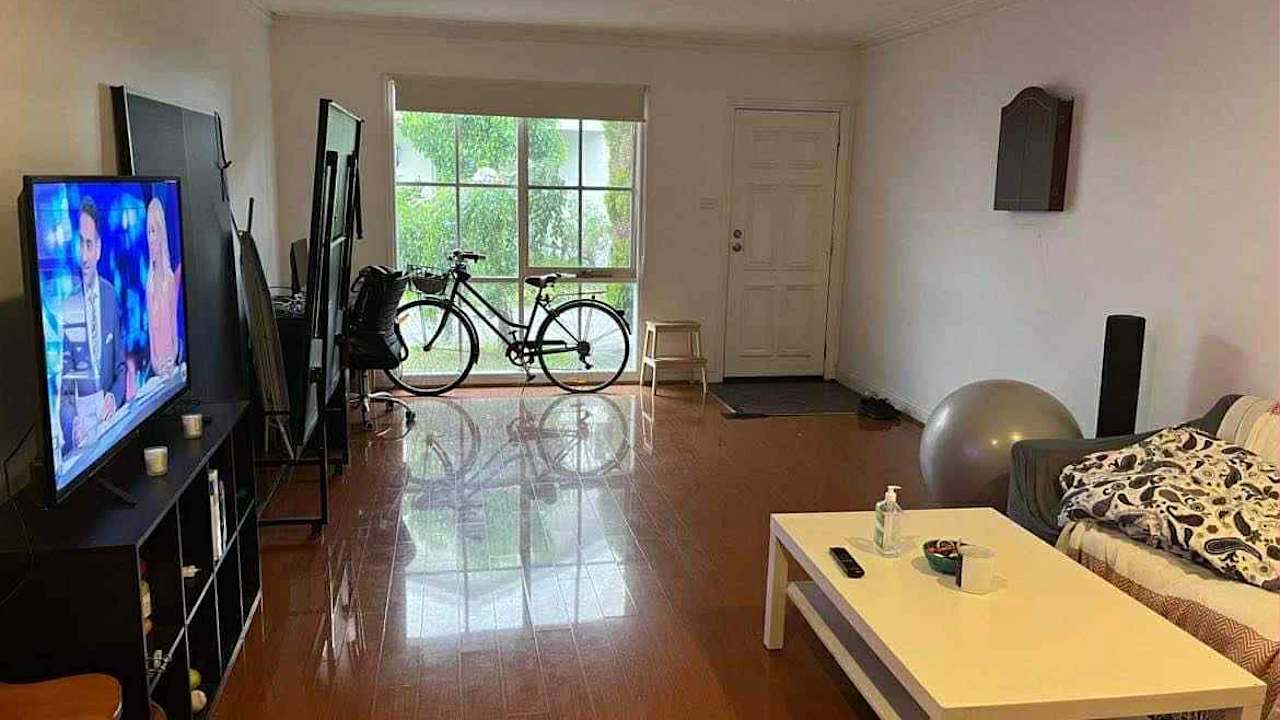 Room in a share house