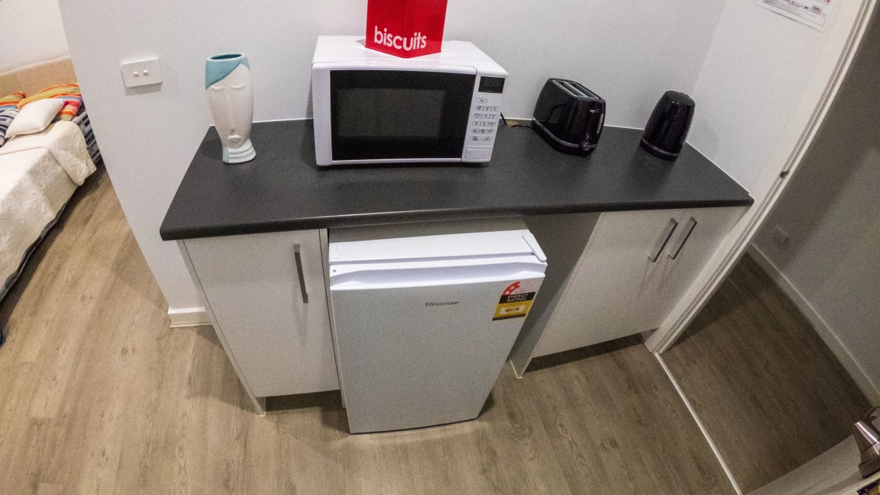 Furnished room with own bathroom