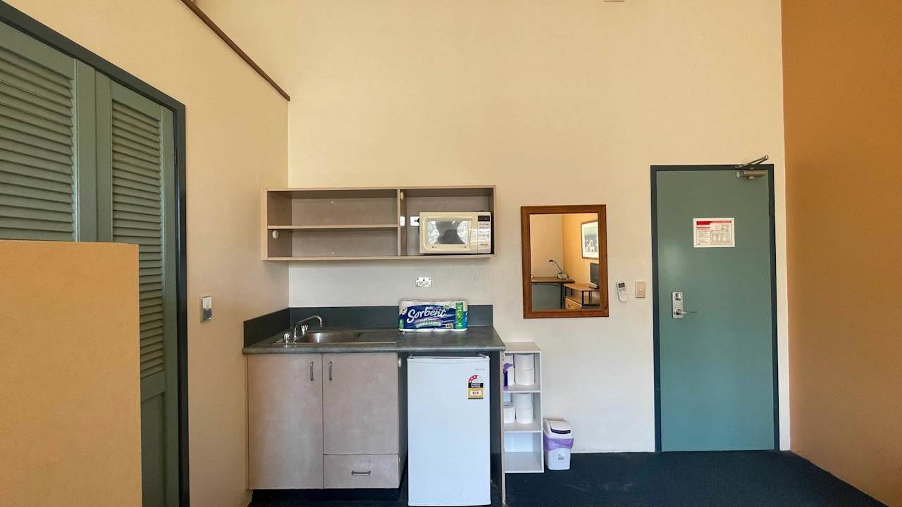 Furnished room studio flat for rent