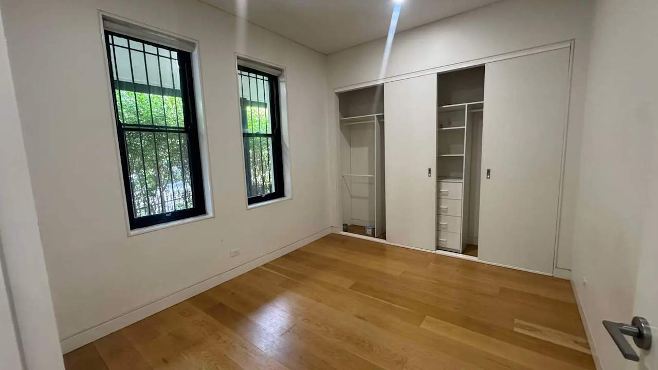 Unfurnished room with own bathroom