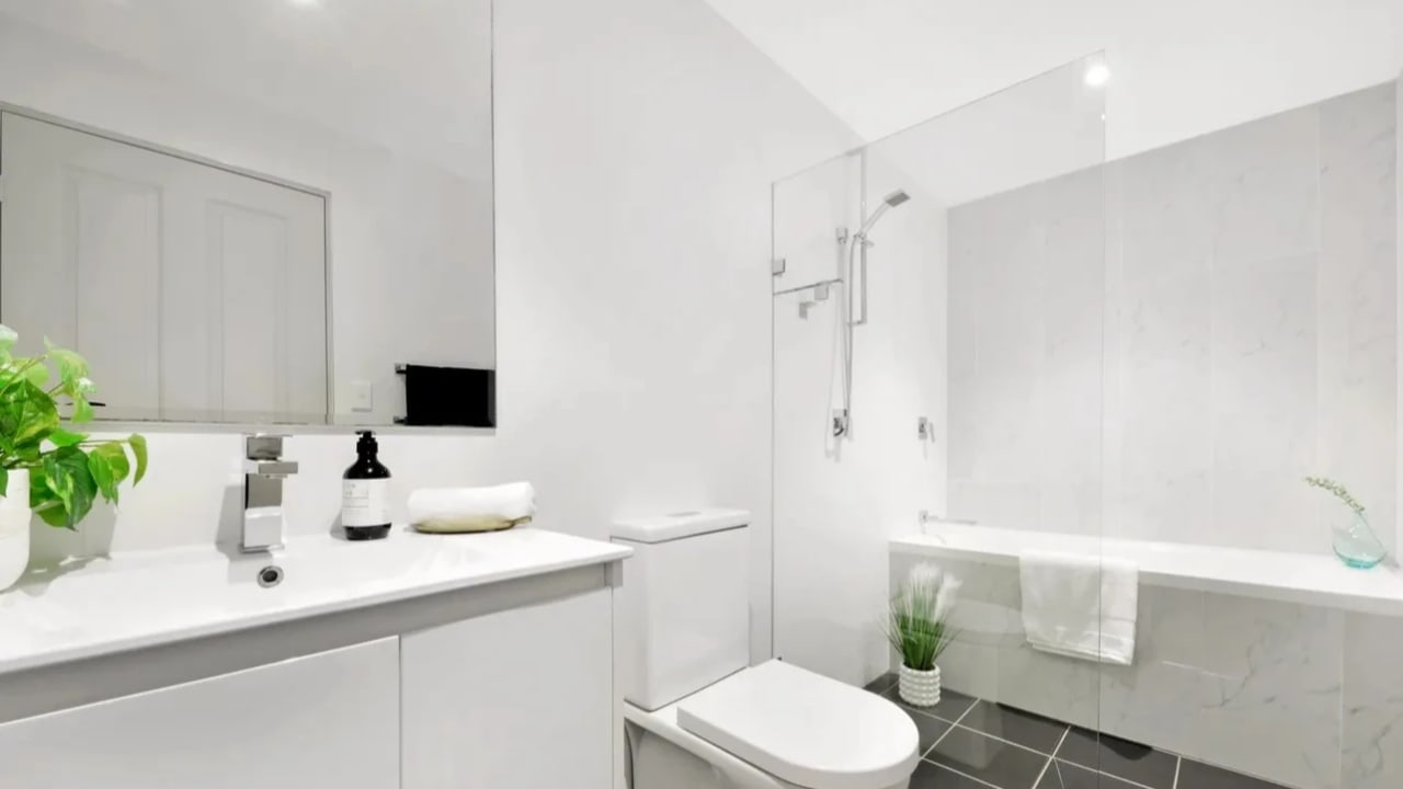 Unfurnished room in a share house