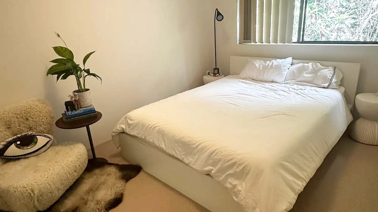 Furnished room in a flatshare