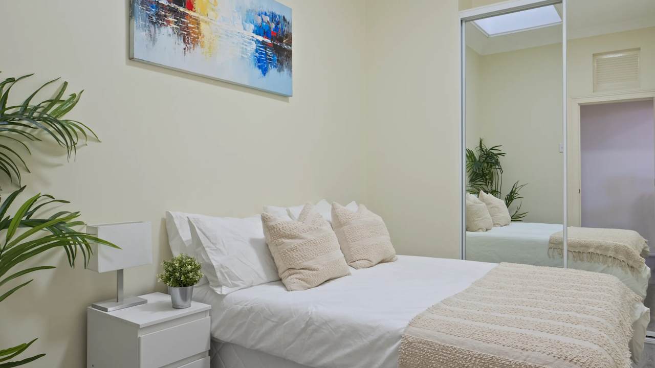 Furnished room in a share house