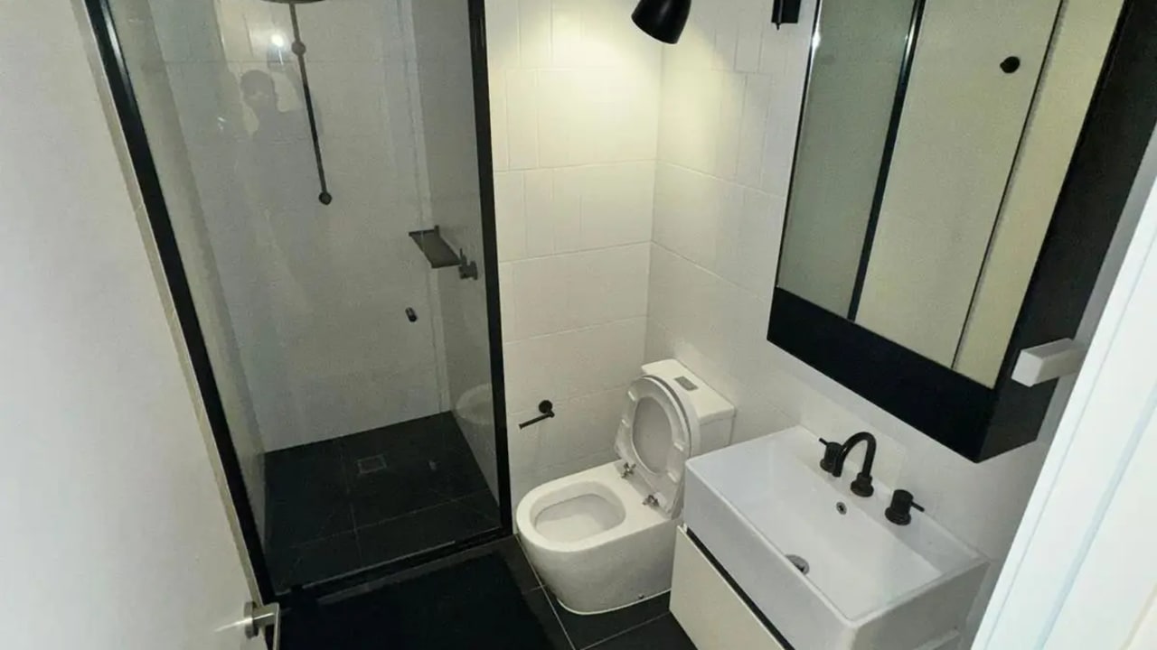 Furnished room in a flatshare