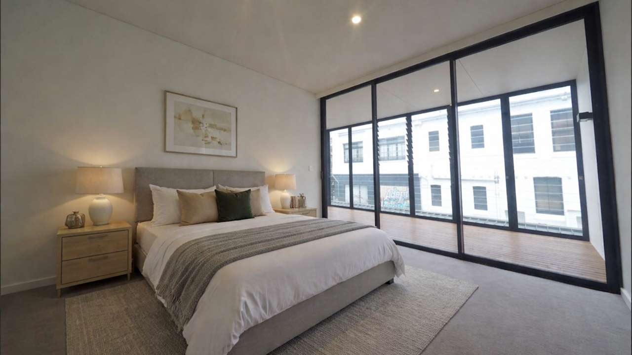 Unfurnished room with ensuite in a flatshare