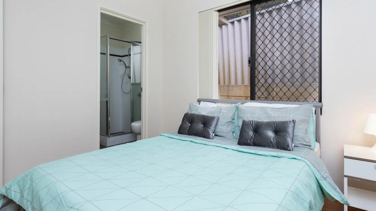 Furnished room with ensuite in a share house