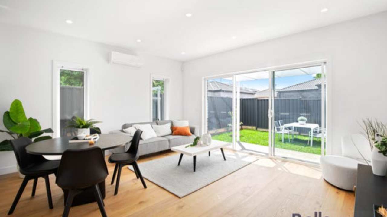 Room in a share house