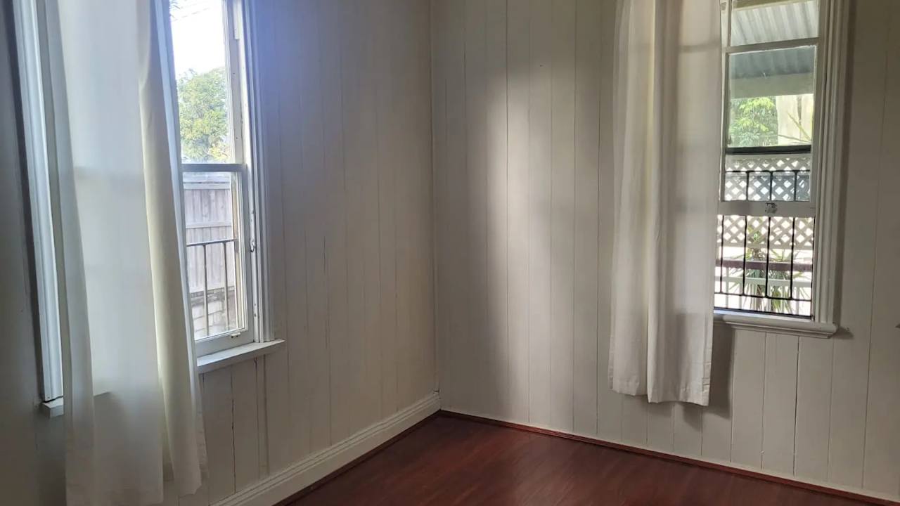 Unfurnished room in a share house