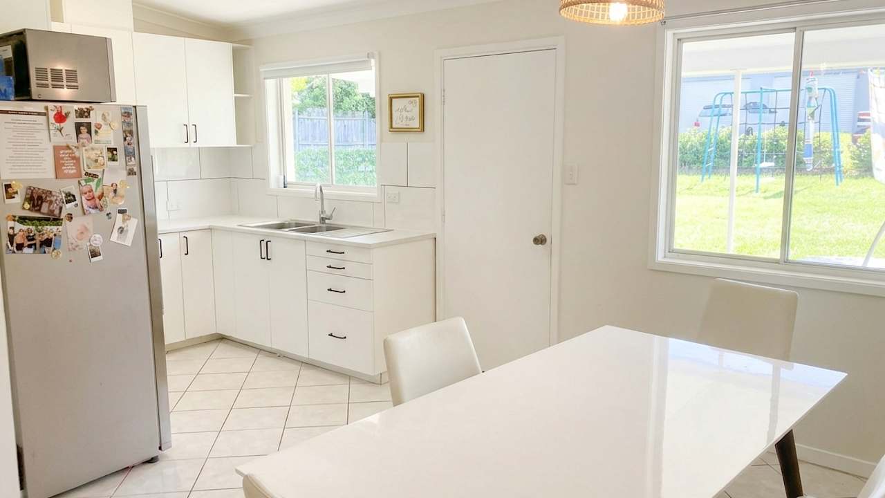 Whole property with 3 rooms for rent