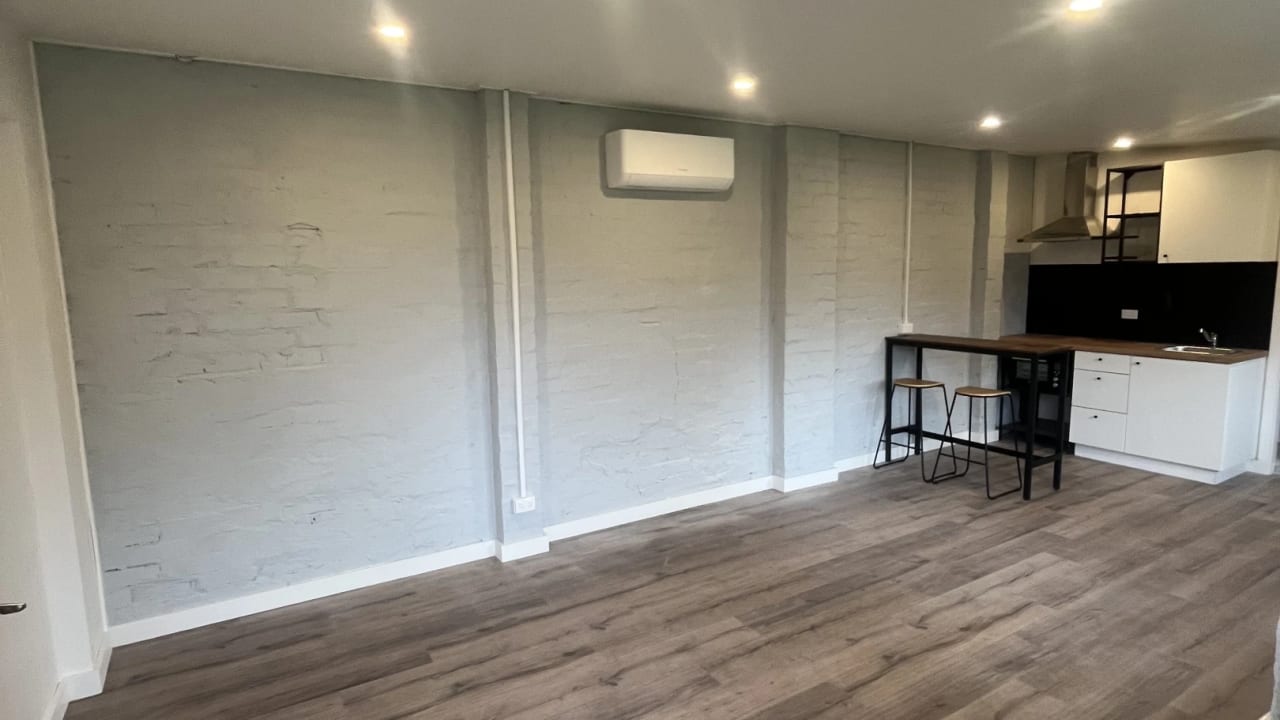 Room granny flat for rent