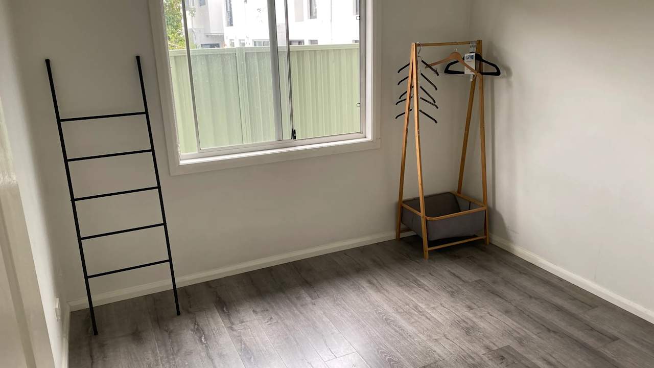 Room in a share house