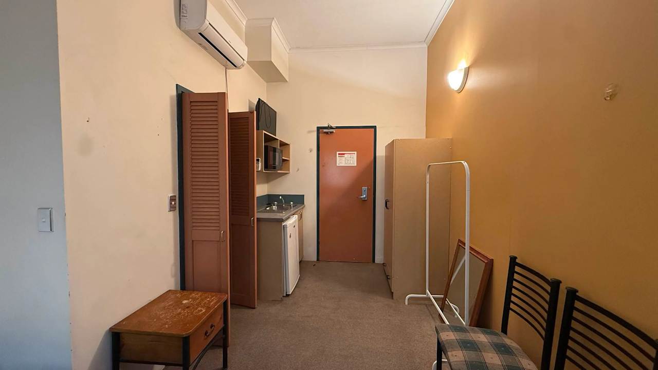 Furnished room studio flat for rent