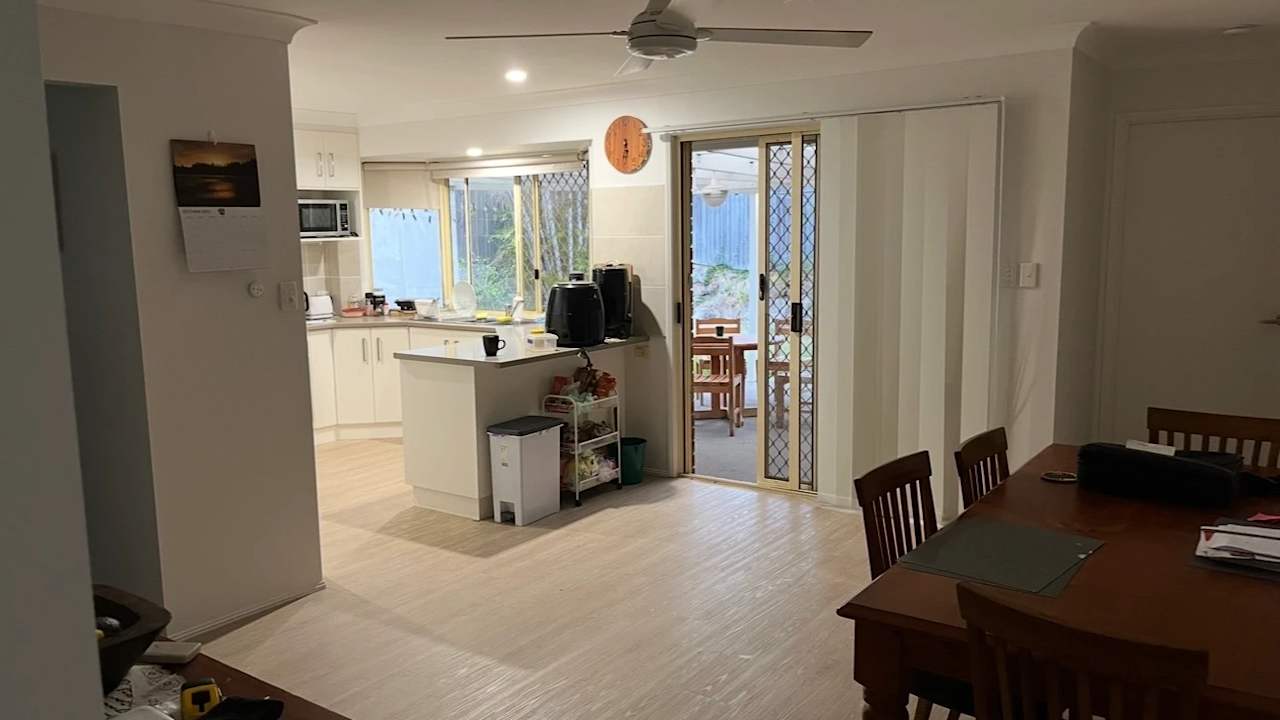 Room in a share house