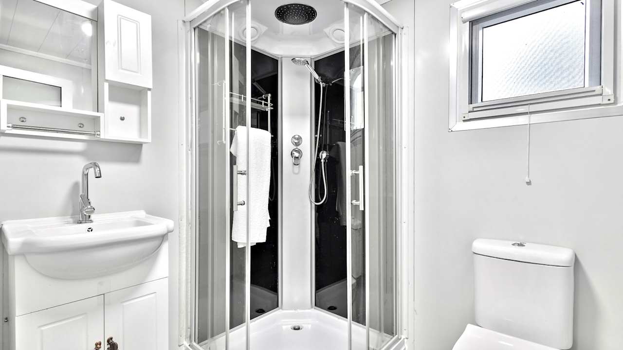 Furnished room granny flat for rent