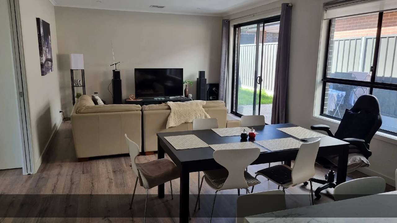 Room in a share house
