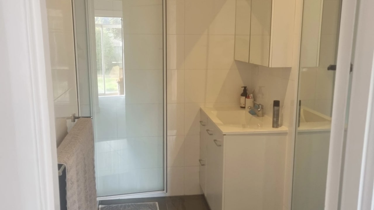 Whole property with 2 rooms for rent