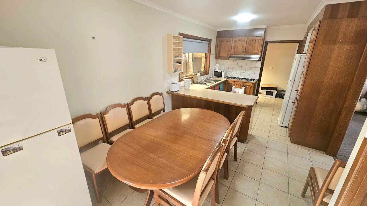 Furnished room in a share house