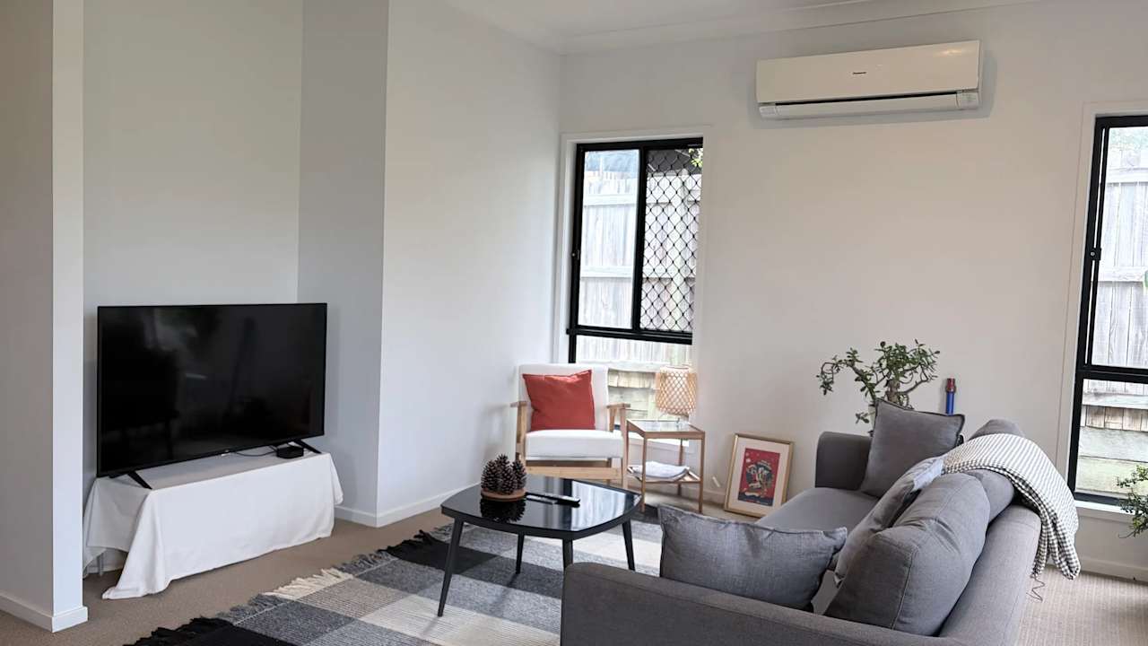 Furnished room with ensuite in a share house
