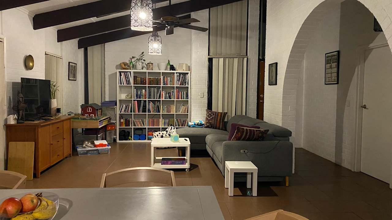 Room in a share house