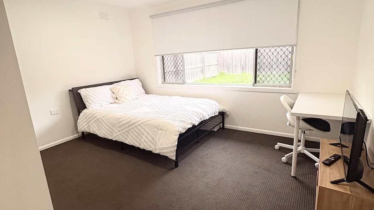 Furnished room in a share house