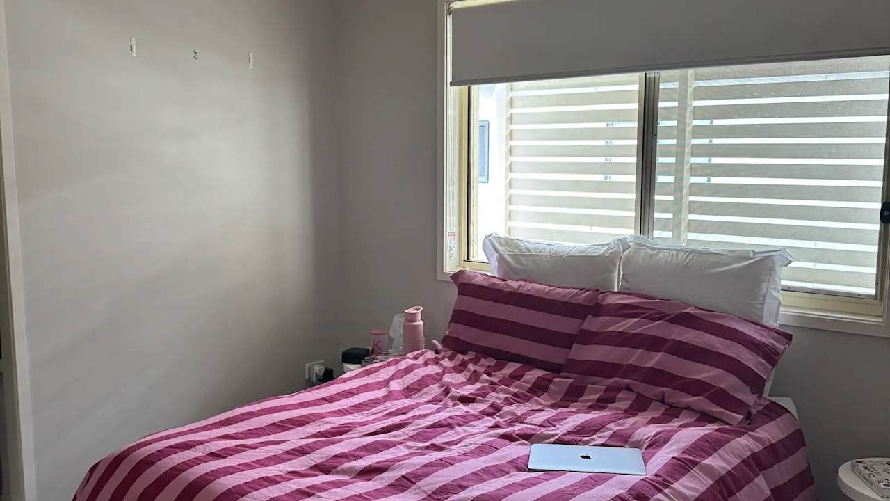 Unfurnished room in a share house