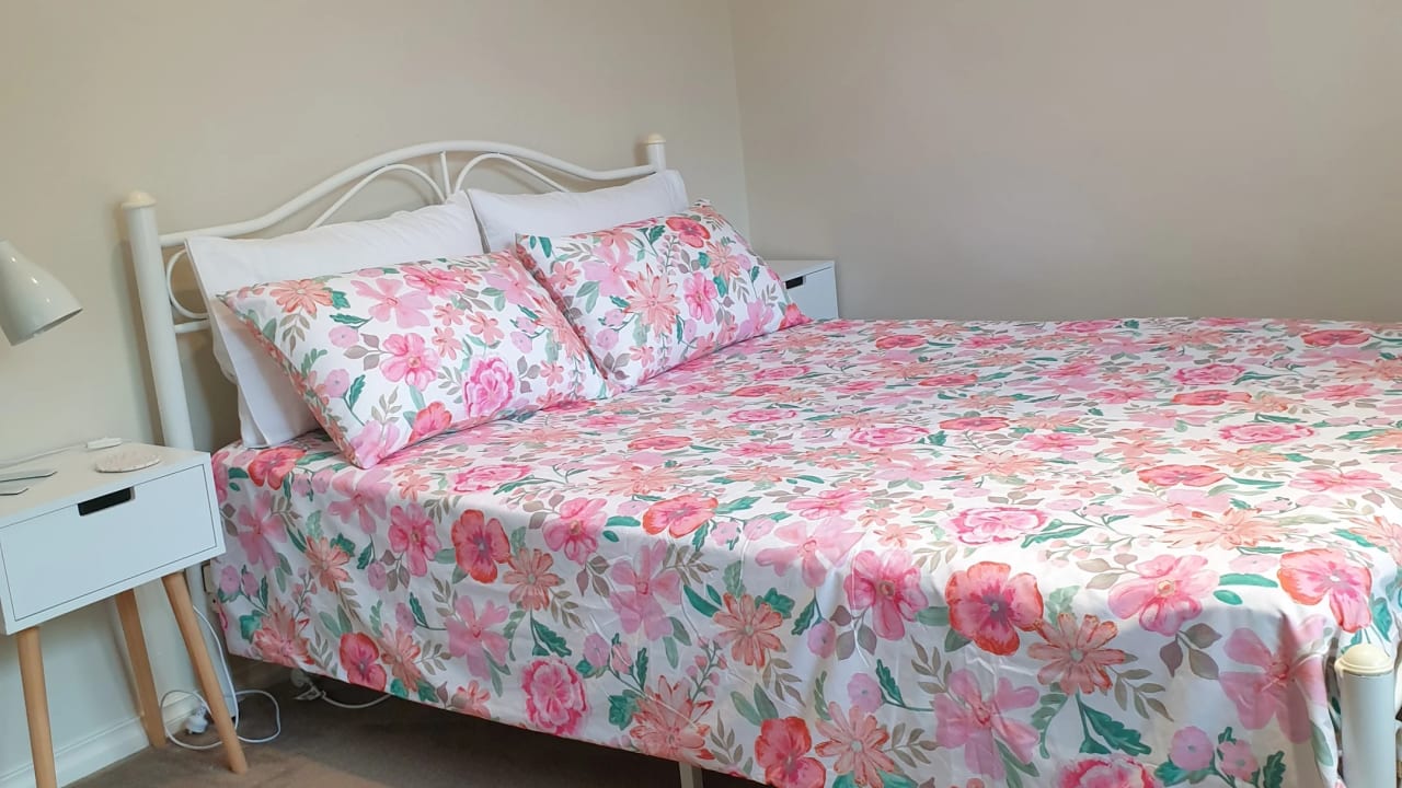 Furnished room with own bathroom
